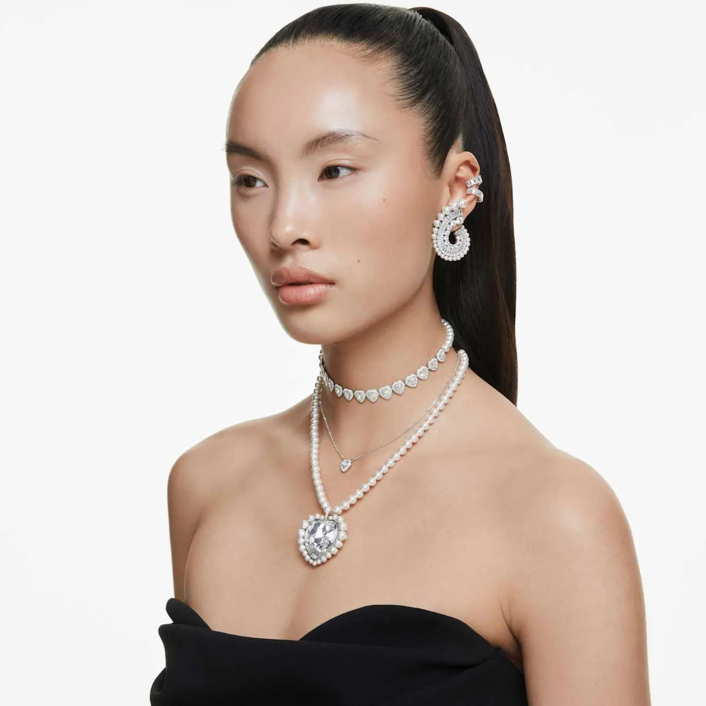 Ariana Grande x Swarovski necklace
