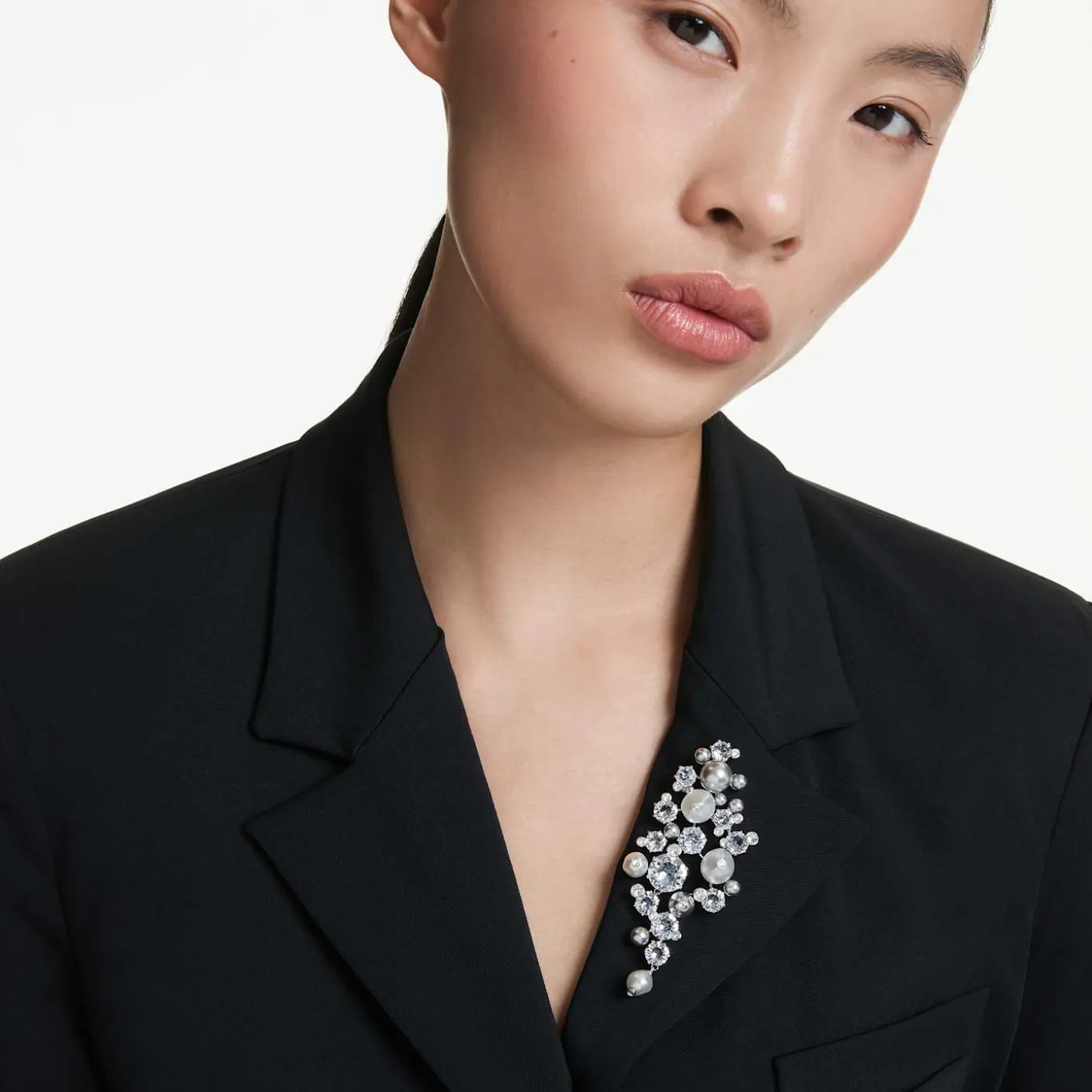Constella brooch