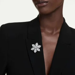 Idyllia pendant and brooch
