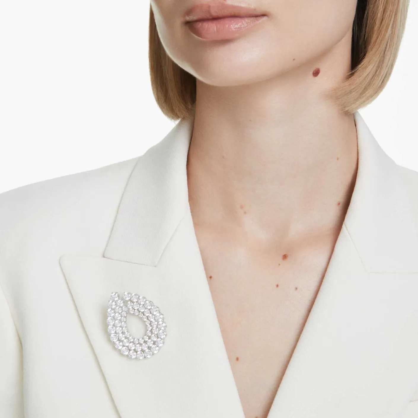 Matrix brooch