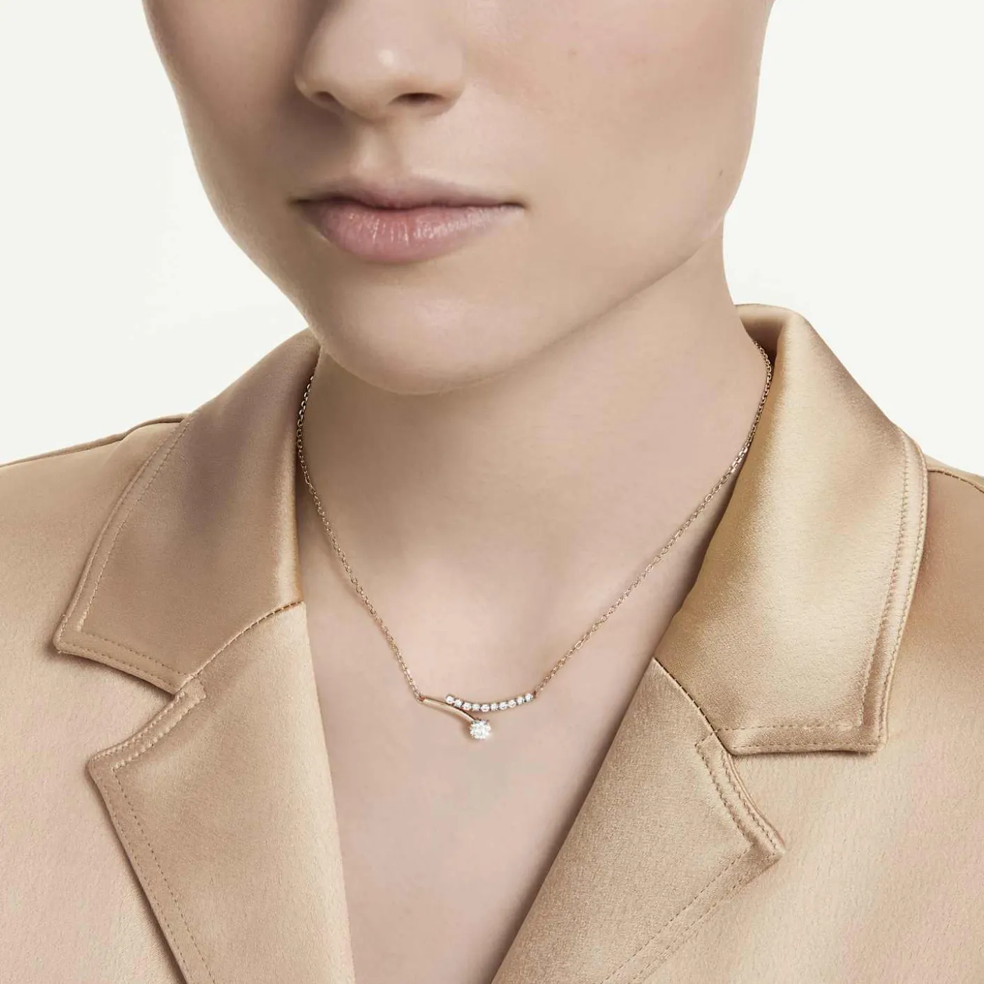 Matrix necklace