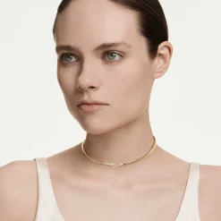 Mesmera choker