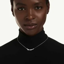 Mesmera necklace