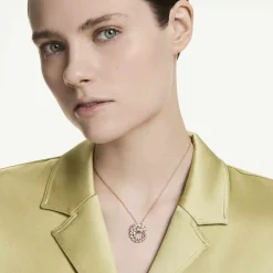 Mesmera pendant