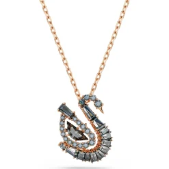 Swan pendant