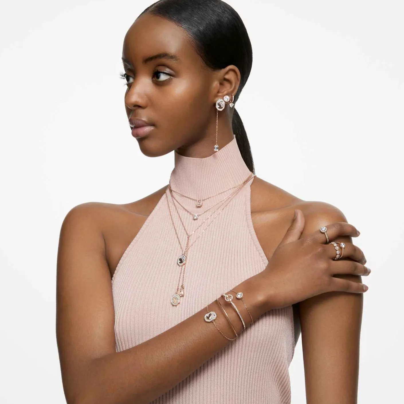 Una Angelic cocktail ring