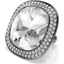 Una Angelic cocktail ring