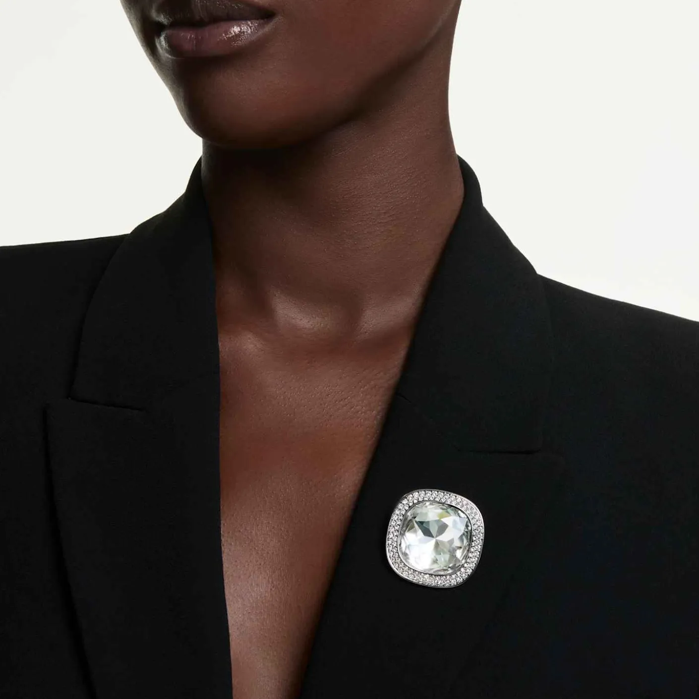 Una Angelic pendant and brooch